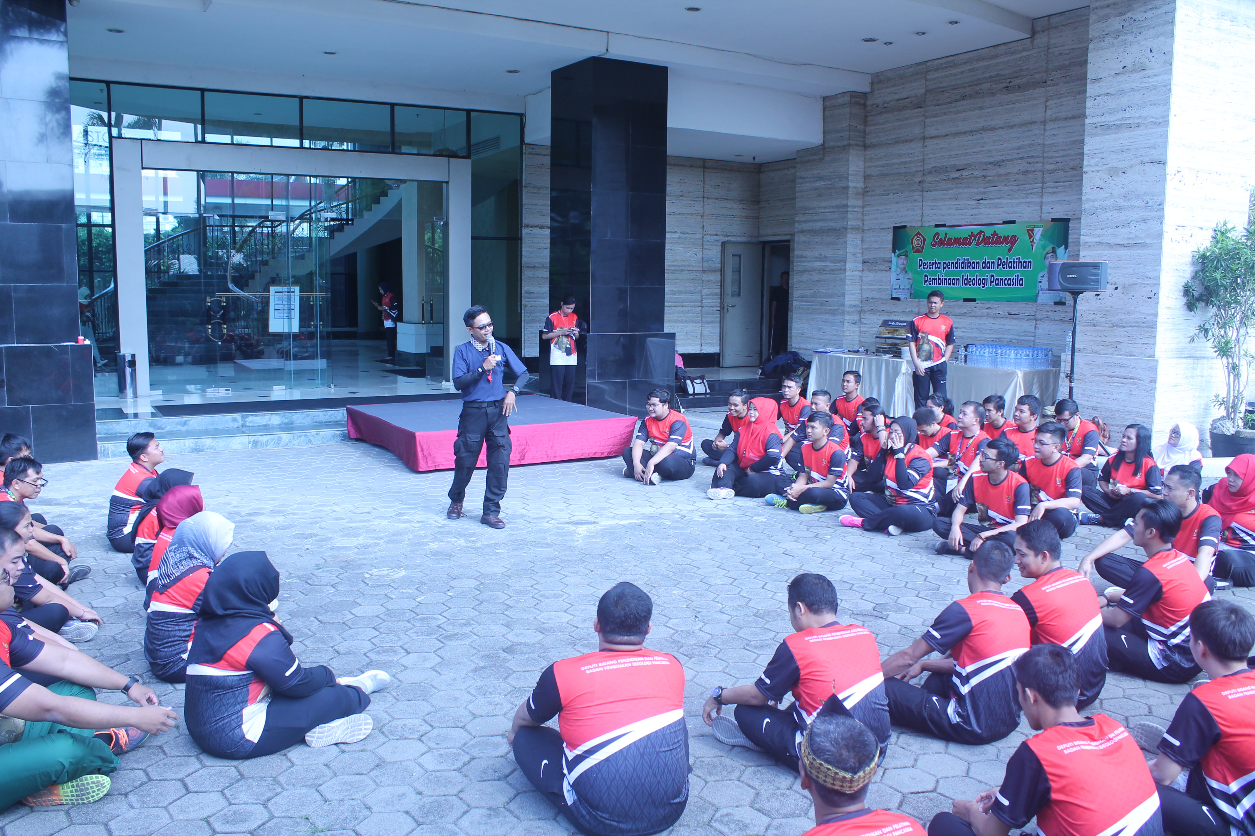 RANGKAIAN KEGIATAN OUTBOND BPIP BAGI ORGANISASI KEAGAMAAN DAN KEPEMUDAAN BANDUNG